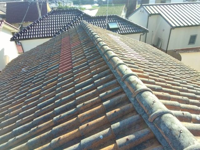 加古川市の劣化したセメント瓦屋根